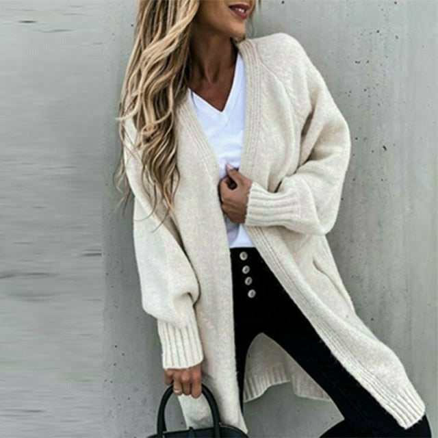 EB | Lockerer Fester Strickjacke
