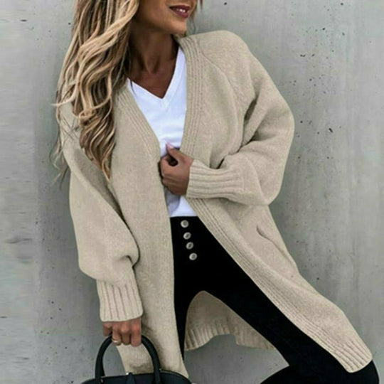 EB | Lockerer Fester Strickjacke