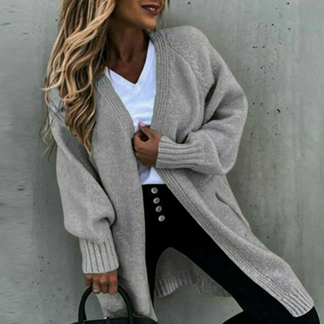 EB | Lockerer Fester Strickjacke