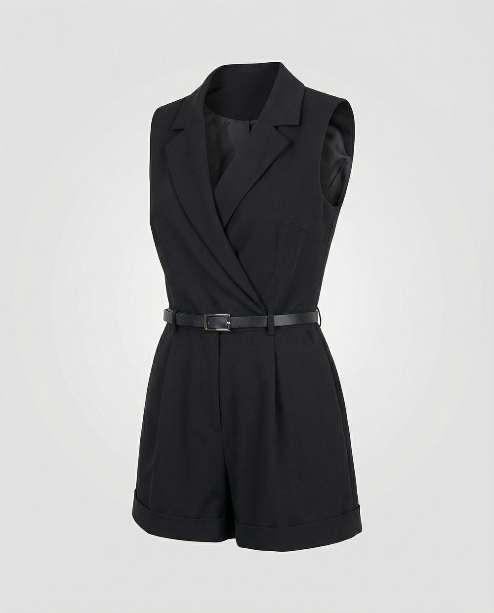 EB | Schickes Kurz-Jumpsuit Für Stilvolle Frauen