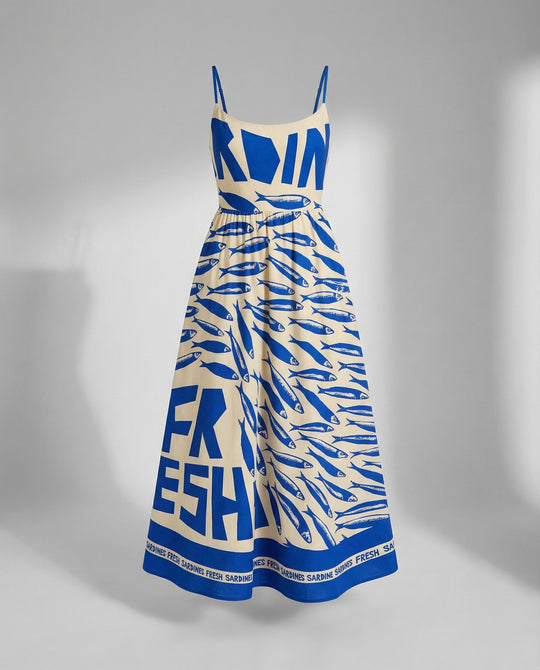 EB | Einfarbiges Kleid mit U-Ausschnitt und Strapsen