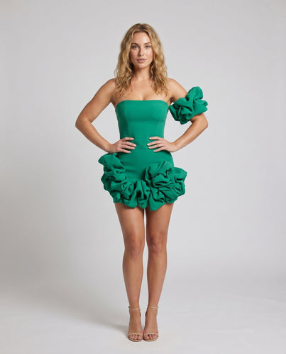 Damen Minikleid mit schwungvollem Rüschensaum und schulterfreiem Design EB