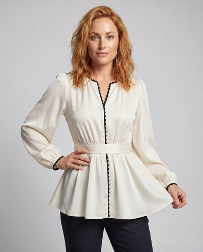Damen elegante Bluse mit Rüschendetails und schwingendem Schnitt EB