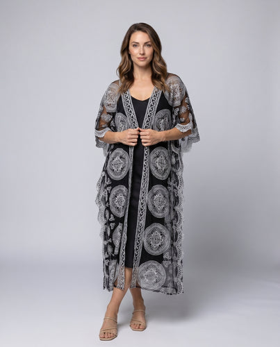 Damen Häkel-Strandkimono mit künstlerischem Muster und Fransen EB
