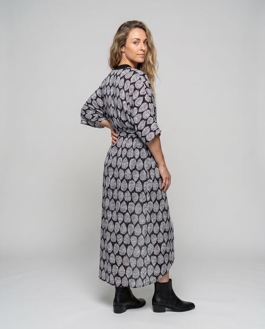 Product 15622868336970 - back_view
