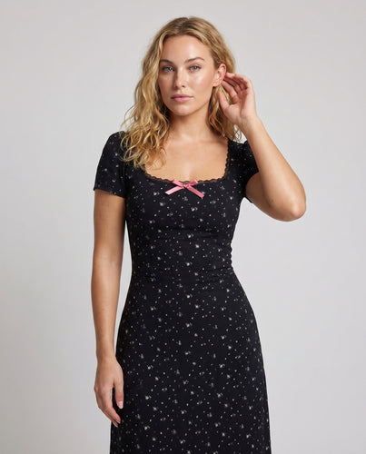 Damen Maxikleid mit zarten Rippendetails und schickem Rückenausschnitt