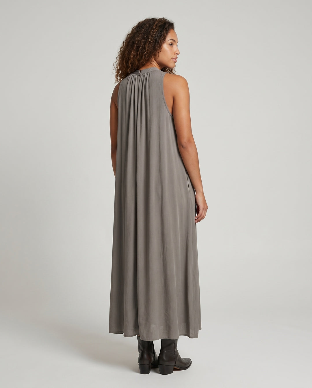 Product 15627241947466 - back_view