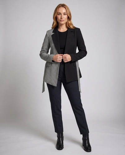 Damen Blazerjacke mit asymmetrischem Schnitt und dekorativem Bindegürtel