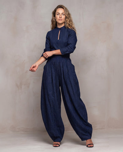 Damen Eleganter Jumpsuit mit tailliertem Schnitt und seitlichen Taschen EB