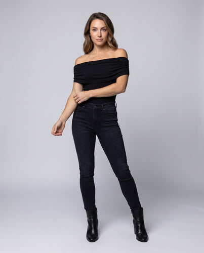 Damen Body mit eleganter Raffung und Off-Shoulder-Ausschnitt EB