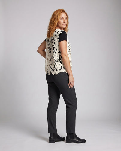 Damen Häkeloberteil mit floralem Design EB