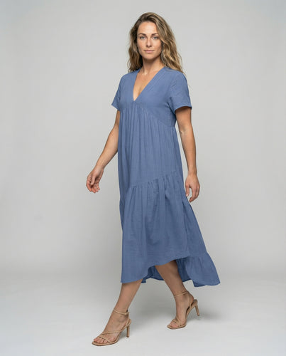 Damen luftiges Midikleid mit asymmetrischem Stufenrock