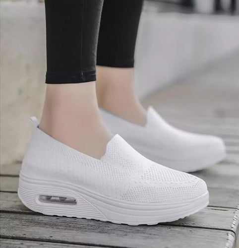 Atmungsaktive Laufschuhe für Frauen EB