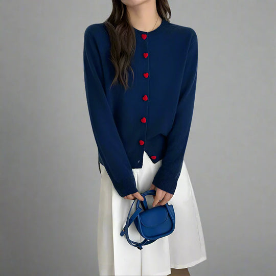 EB | Kuschelige Strickjacke mit Herzknöpfen