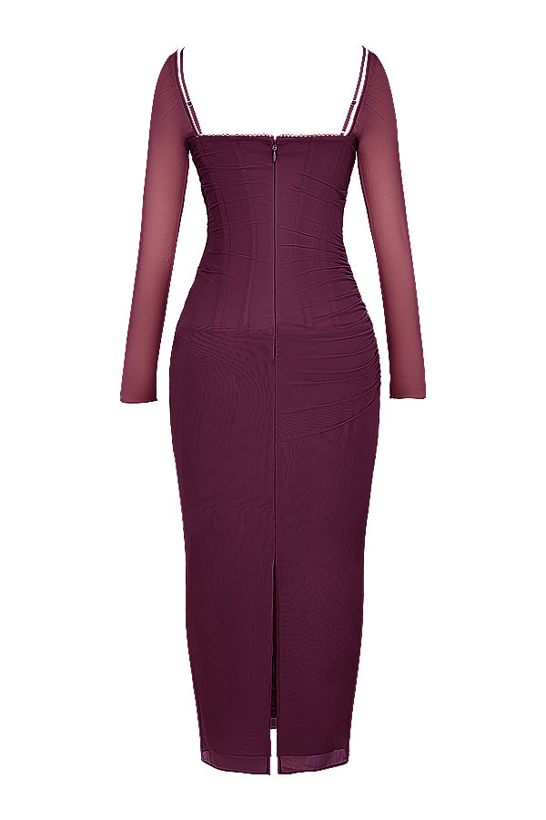 EB | Elegantes Maxikleid mit tiefem Ausschnitt und langen Ärmeln