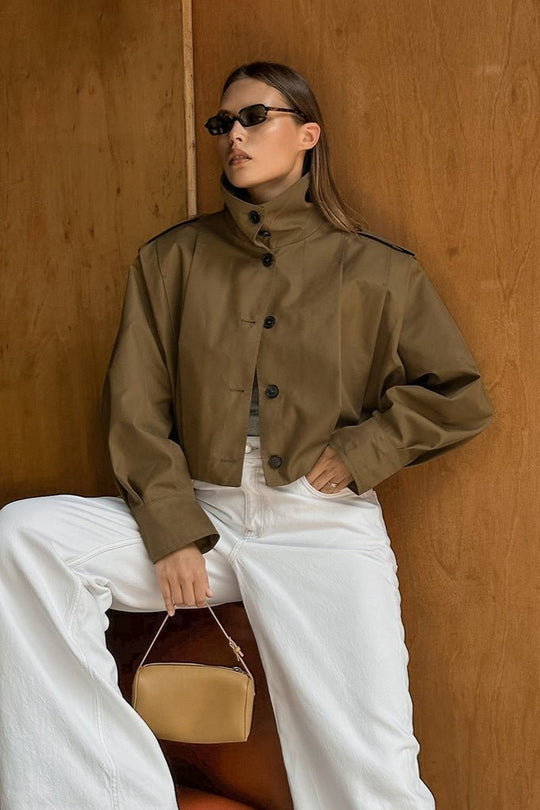 EB | Faltenkragenjacke