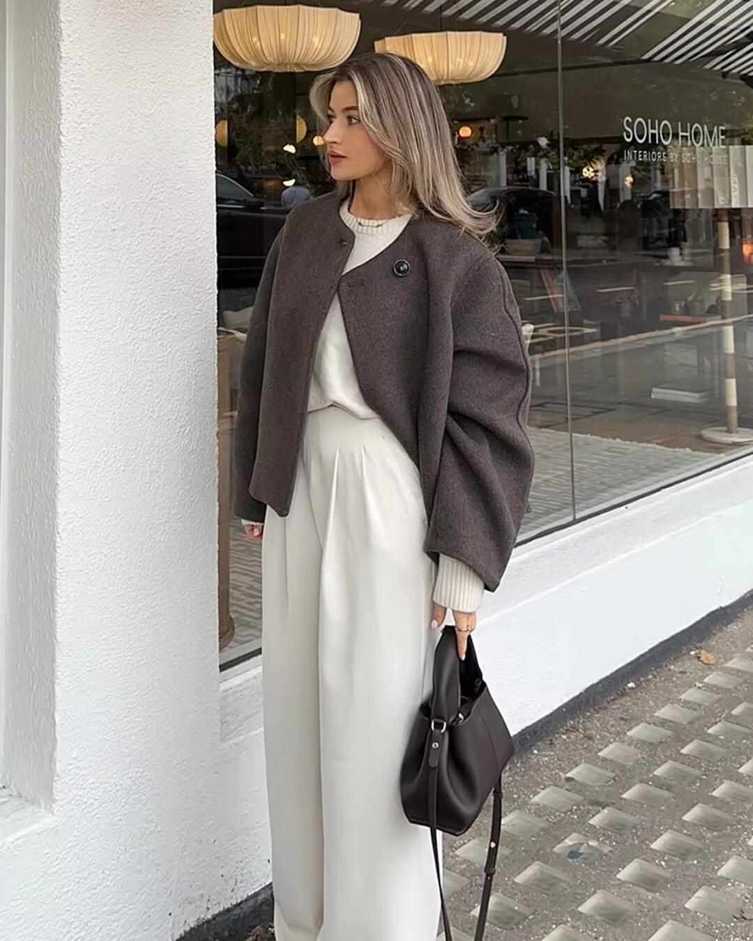 EB | Ein Knopf Mantel
