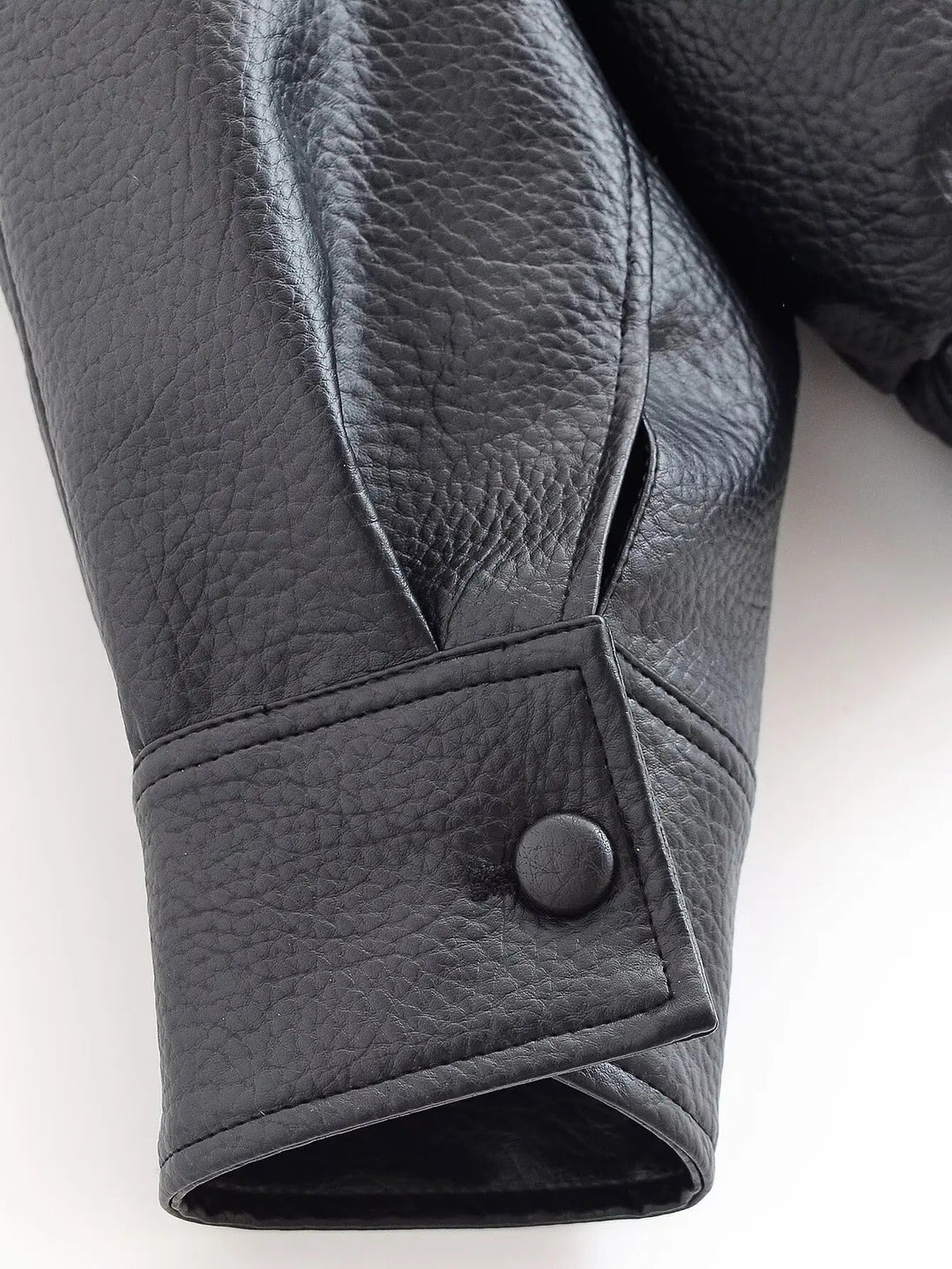 EB | Asymmetrische Lederjacke