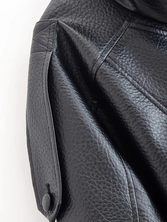 EB | Asymmetrische Lederjacke