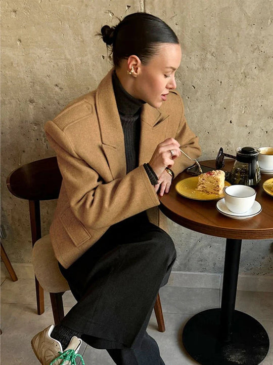EB | Blazer mit Schulterpolstern