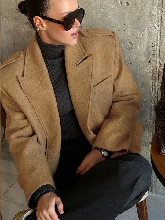 EB | Blazer mit Schulterpolstern