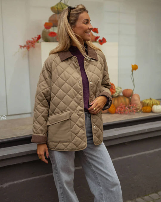 EB | Gesteppte Retrojacke