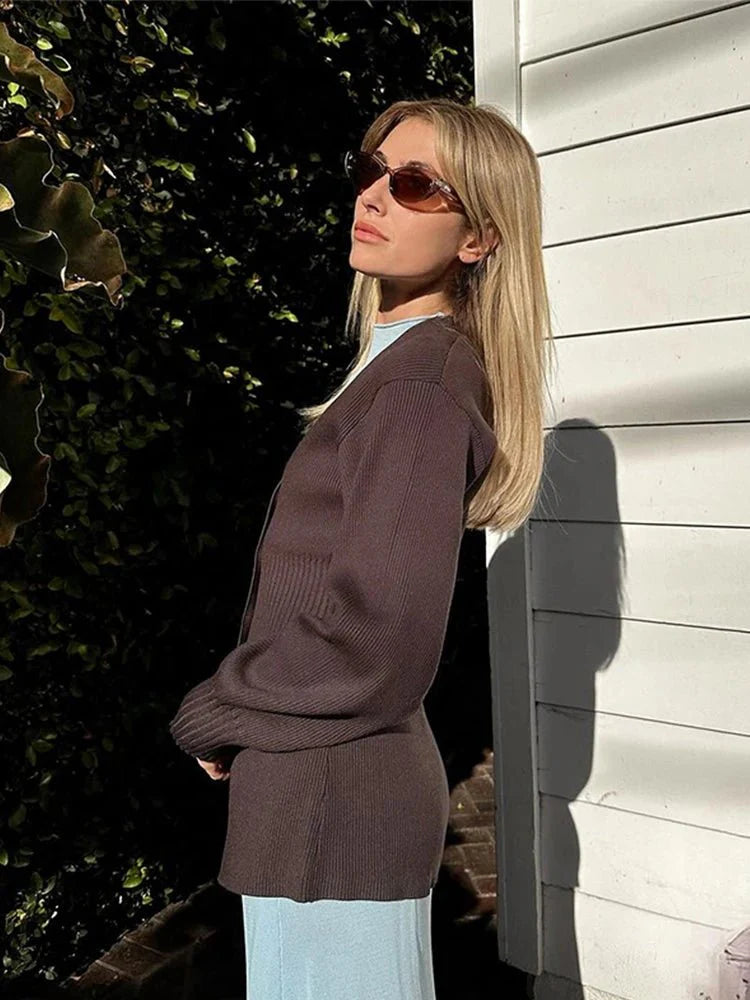 EB | Taillierter V-Ausschnitt Cardigan
