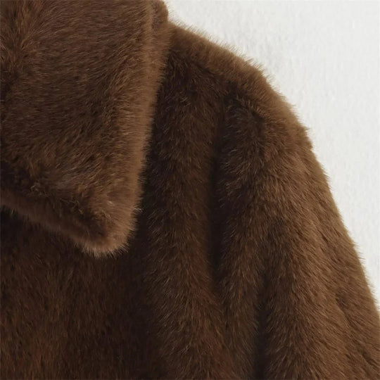 EB | Faux-Fur-Jacke