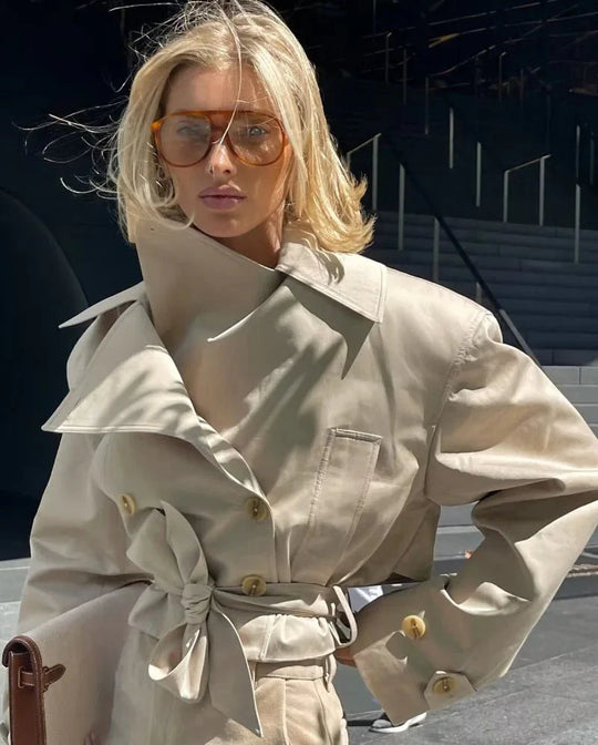 EB | Trenchcoat