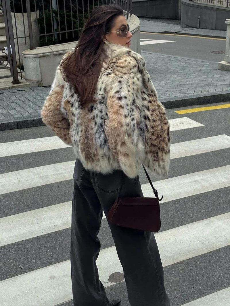 EB | Faux-Fur-Jacke