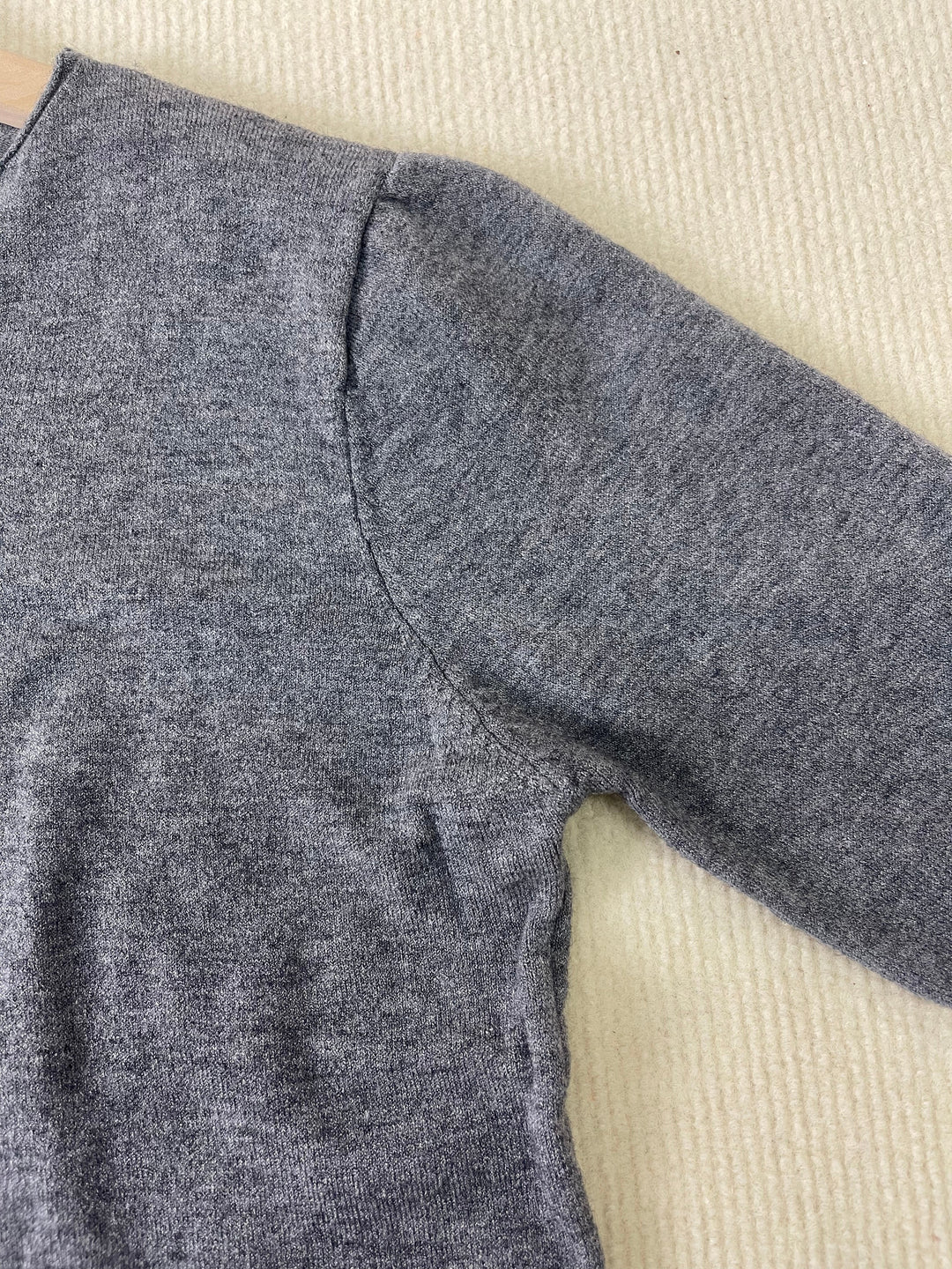 EB | Einfache Solide Langärmelige Pullover