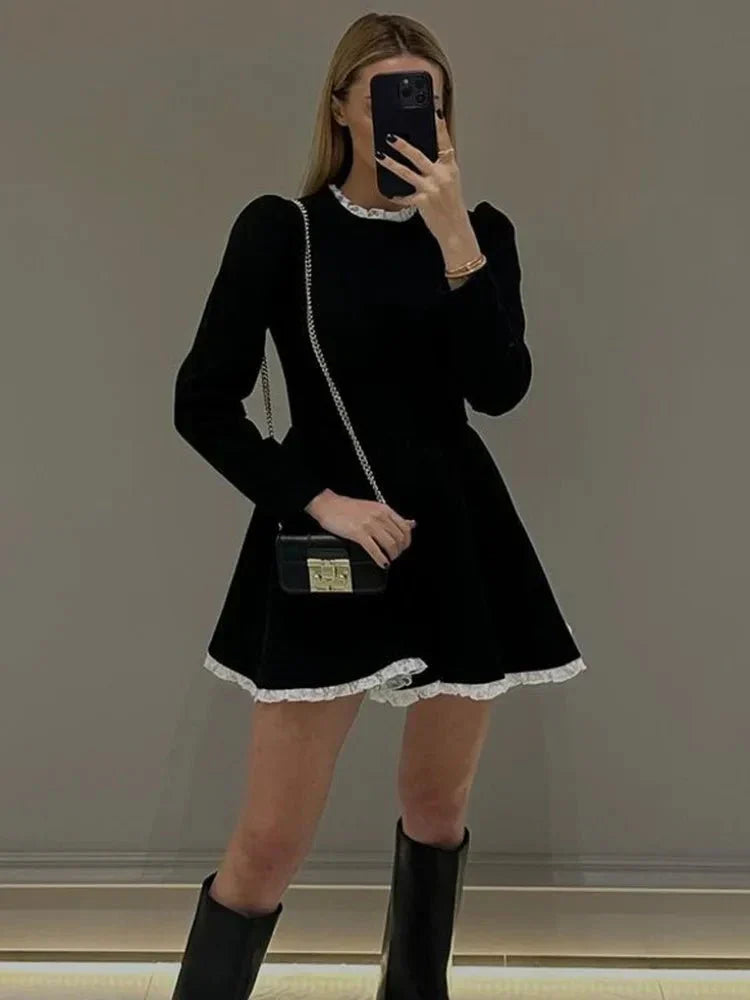 EB | Weibliche Spitzen A-Linien Mini Kleid