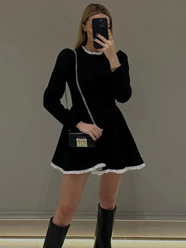 EB | Weibliche Spitzen A-Linien Mini Kleid