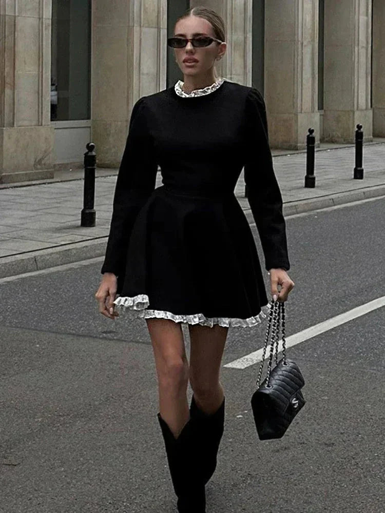 EB | Weibliche Spitzen A-Linien Mini Kleid