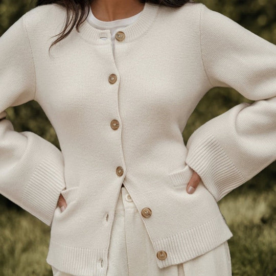 EB | Superweiche Strickjacke mit Knöpfen