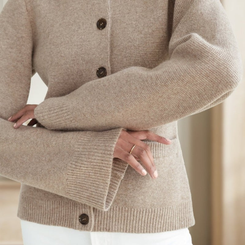 EB | Superweiche Strickjacke mit Knöpfen