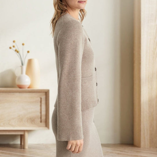 EB | Superweiche Strickjacke mit Knöpfen