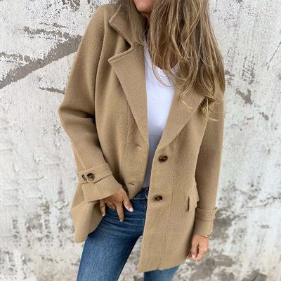 EB | Figurbewusste Jacke mit Knöpfen für Frauen
