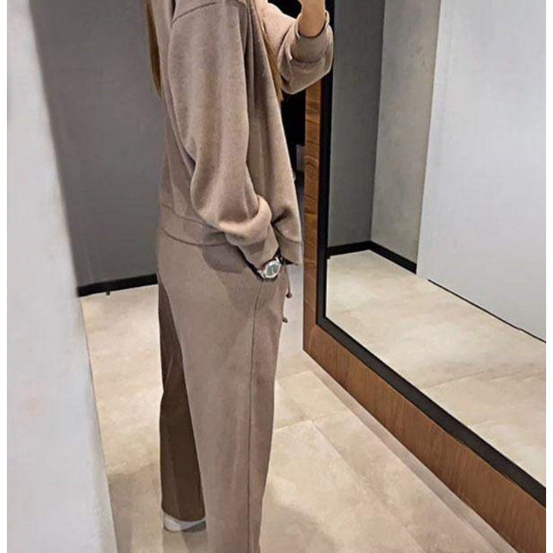 EB | Zweiteilig: Strickjacke mit Knopfleiste und passender Hose