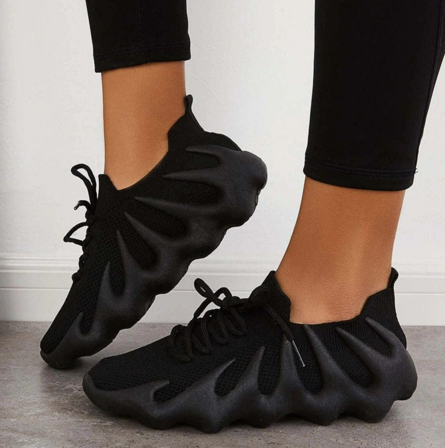stylische Turnschuhe EB