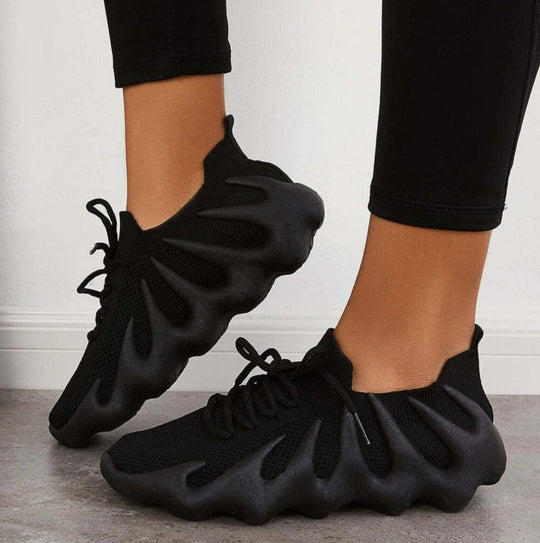 stylische Turnschuhe EB