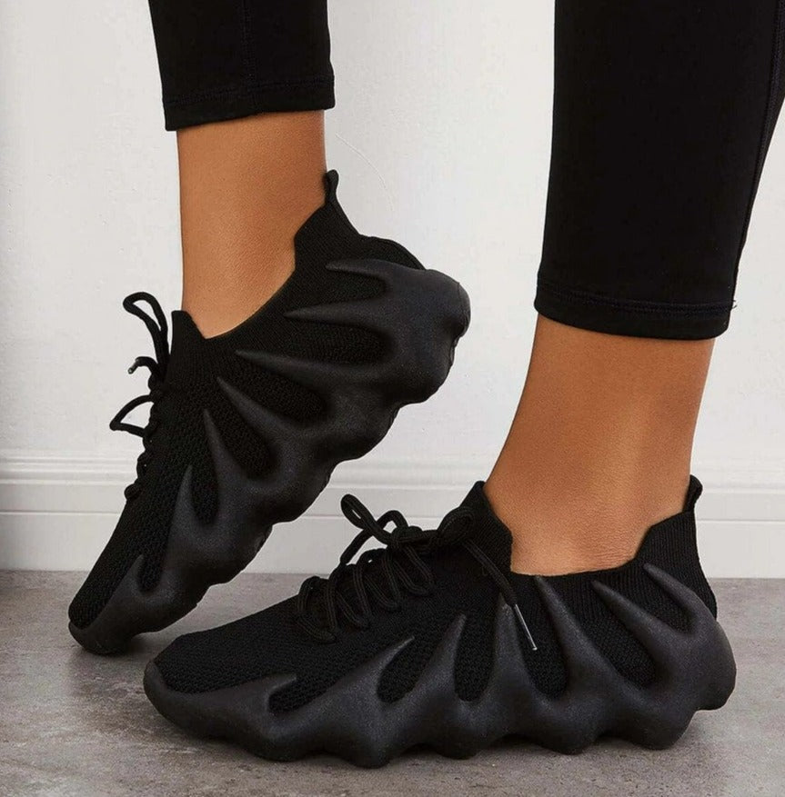 stylische Turnschuhe EB