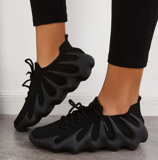 stylische Turnschuhe EB