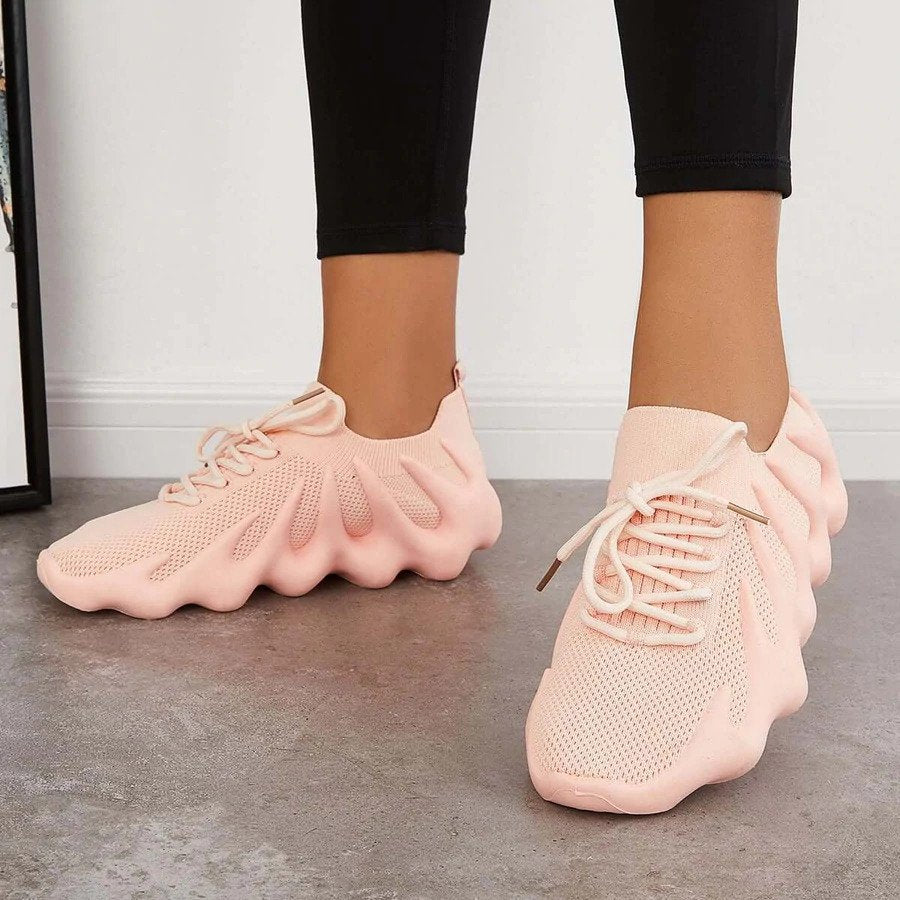 stylische Turnschuhe EB