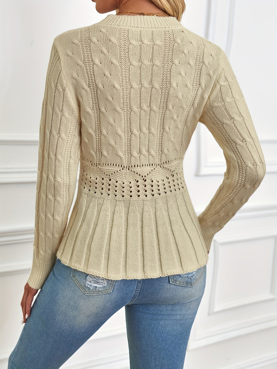 EB | Robuster Kabelstrickpullover mit Rundhalsausschnitt