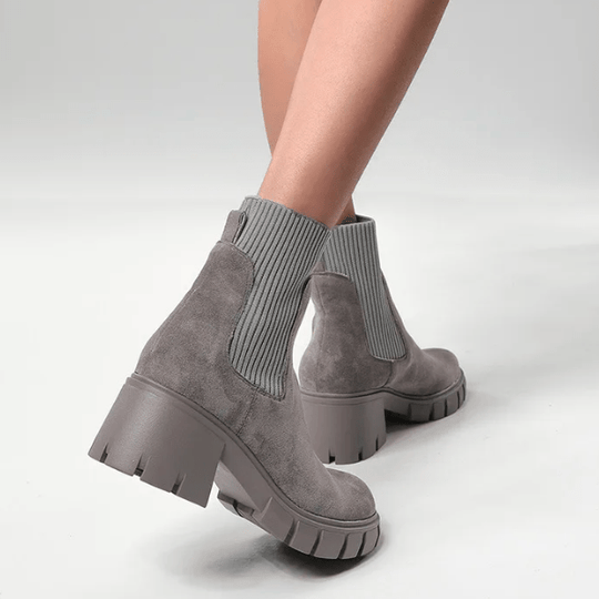 EB | Stylische Wildleder Winterstiefel für Frauen