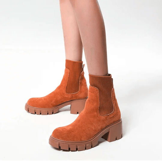 EB | Stylische Wildleder Winterstiefel für Frauen