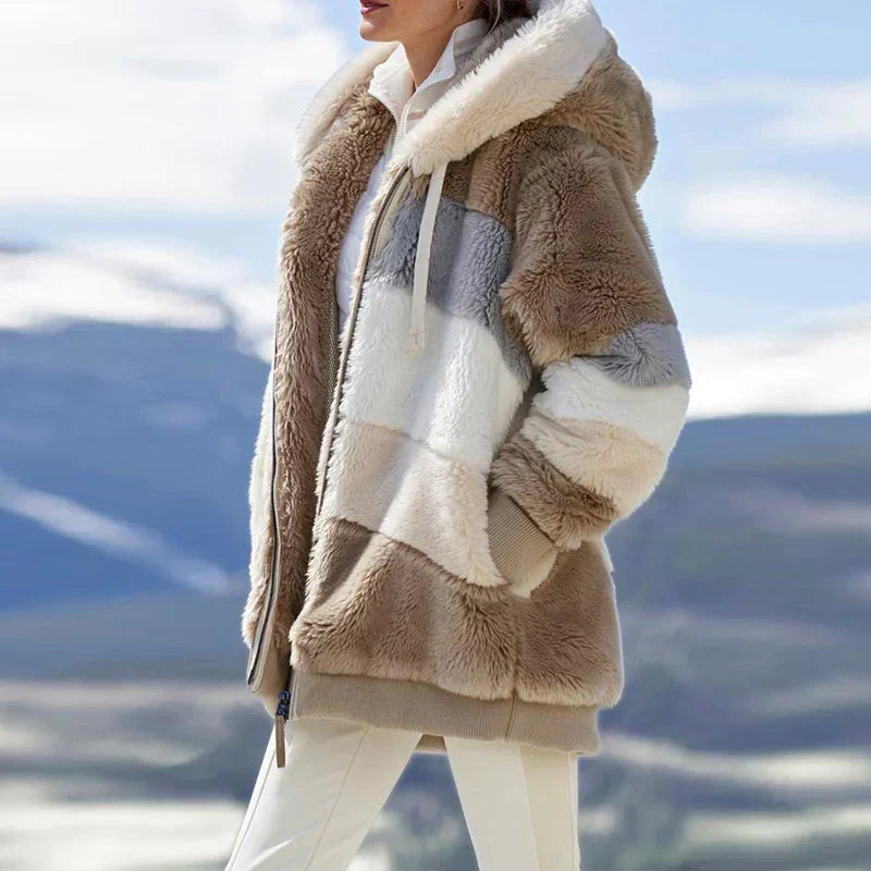 EB | Kapuzenjacke mit Weichem Komfort