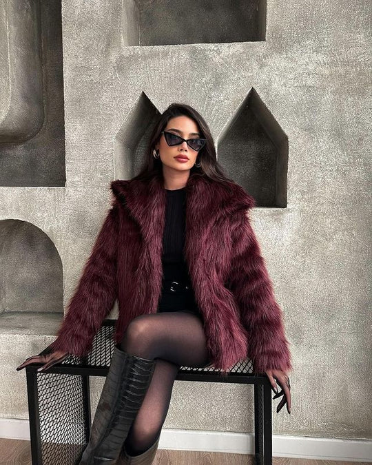 EB | Luxuriöse Pelzjacke Faux Fur Elegant und Trendy
