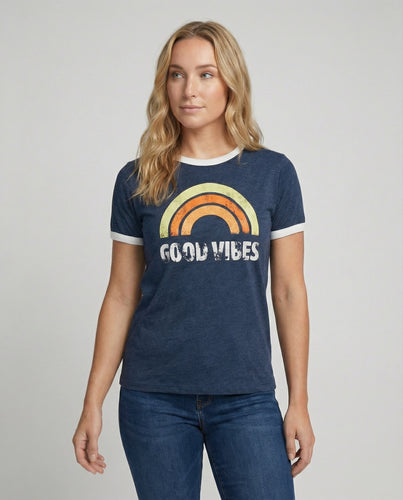 EB | Verbreiten Sie Positivität mit Unserem Good Vibes Shirt